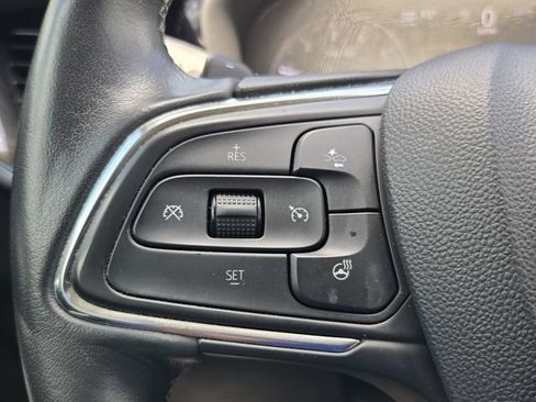 Used 2023 Buick Envision Essence AWD/4WD image 22