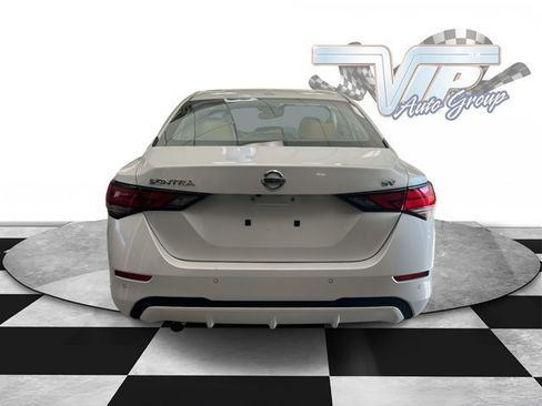 Used 2020 Nissan Sentra SV w/ SV Premium Package image 5