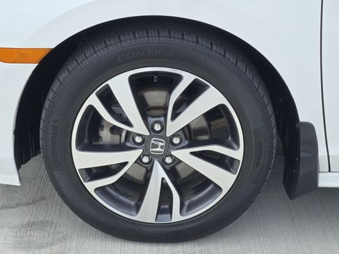 Used 2021 Honda Odyssey Touring image 11