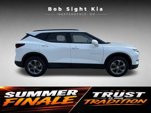 Used 2024 Chevrolet Blazer LT w/ Convenience Package FWD image 16