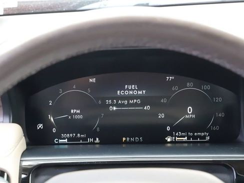 Used 2023 Lincoln Nautilus Reserve w/ Luxury Package AWD/4WD image 29