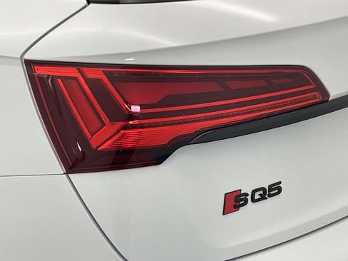 Certified 2025 Audi SQ5 Premium Plus AWD/4WD image 16