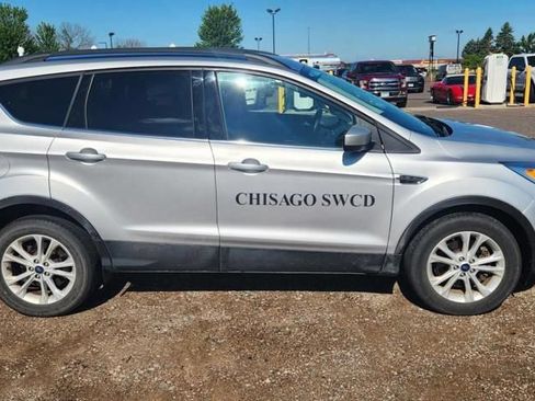 Used 2018 Ford Escape SE AWD/4WD image 3