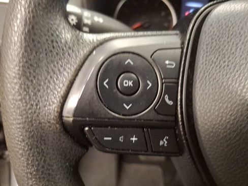 Used 2019 Toyota RAV4 LE w/ All Weather Liner Package AWD/4WD image 19