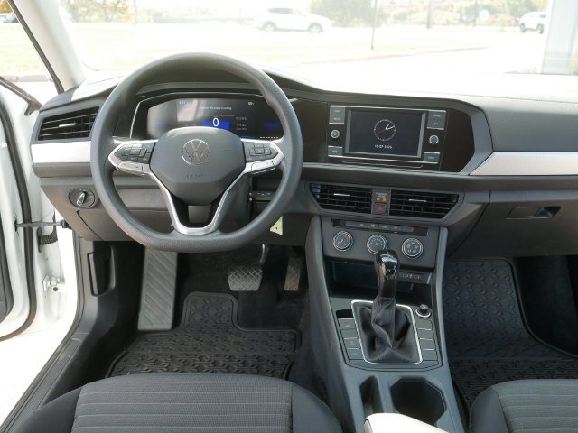 Certified 2023 Volkswagen Jetta S FWD image 21