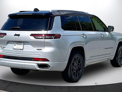 Certified 2023 Jeep Grand Cherokee L Summit AWD/4WD image 9