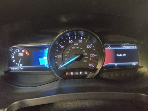 Used 2017 Ford Explorer XLT w/ Equipment Group 202A FWD image 23