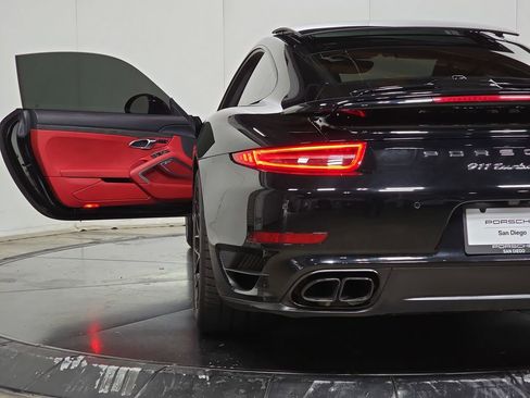 Certified 2014 Porsche 911 Turbo S AWD/4WD image 31