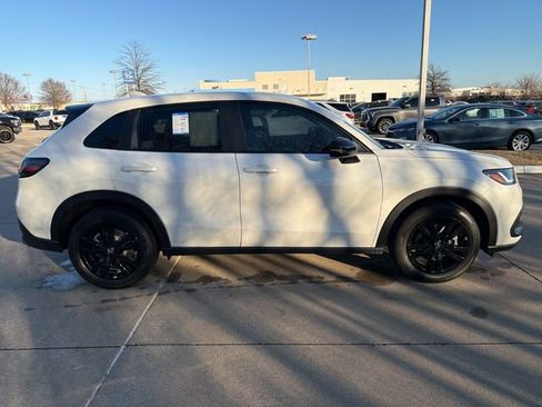 Certified 2026 Honda HR-V Sport image 6