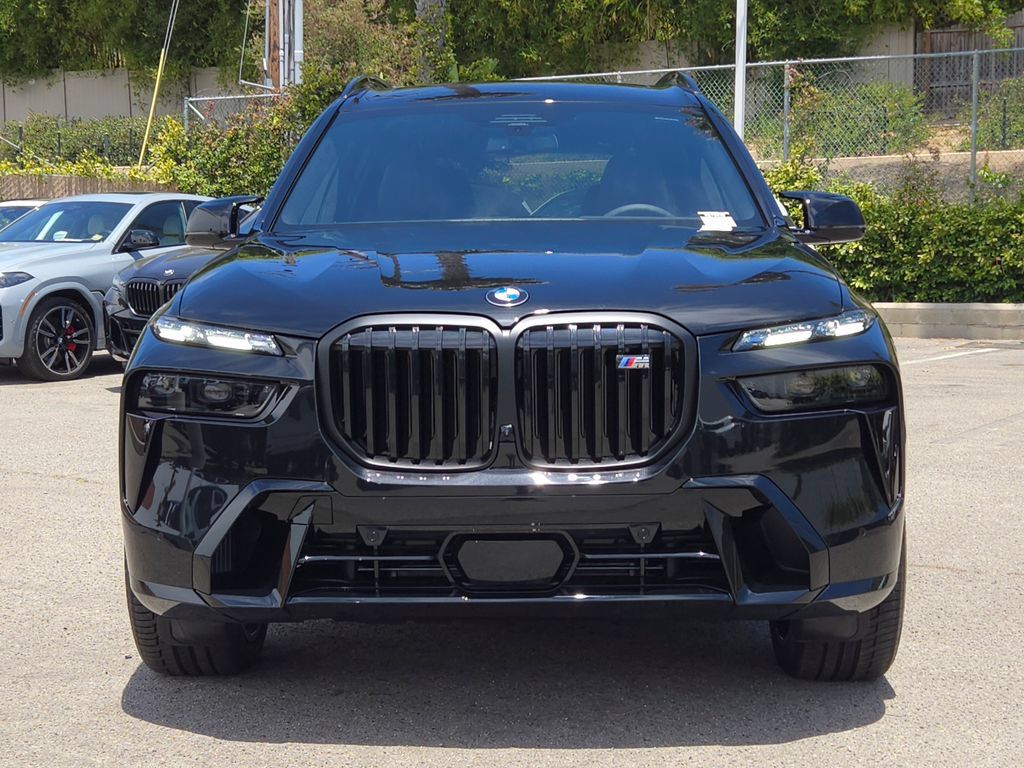 New 2027 BMW X7 M60i AWD/4WD image 3