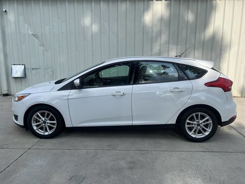 Used 2017 Ford Focus SE image 6