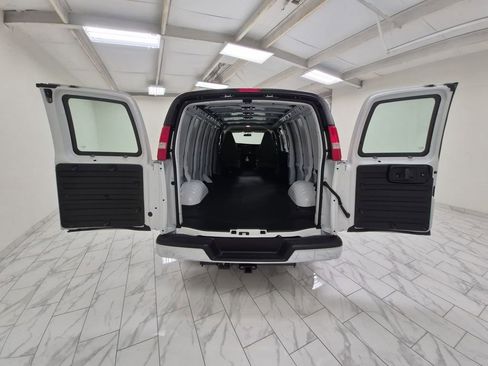 New 2025 GMC Savana 2500 Extended w/ Driver Convenience Package image 27