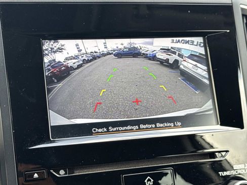 Used 2023 Subaru Forester Premium image 30