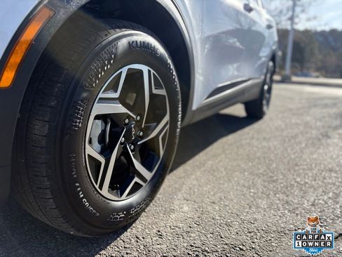 Certified 2025 Kia Sportage LX image 13