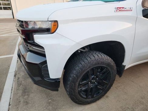 Used 2021 Chevrolet Silverado 1500 LT Trail Boss w/ Convenience Package II image 7