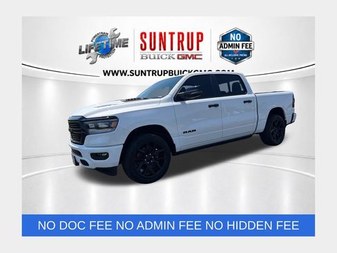 Used 2023 RAM 1500 Laramie AWD/4WD image 1