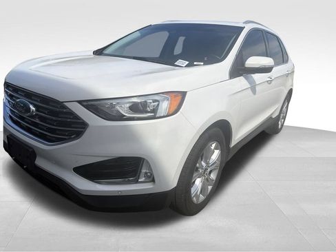 Used 2020 Ford Edge Titanium FWD image 4