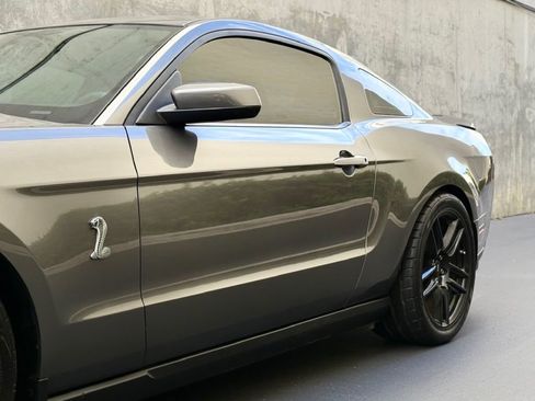 Used 2011 Ford Mustang Shelby GT500 w/ SVT Performance Pkg image 12