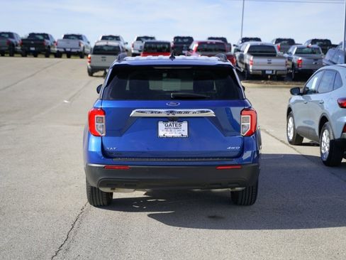 Used 2021 Ford Explorer XLT image 6