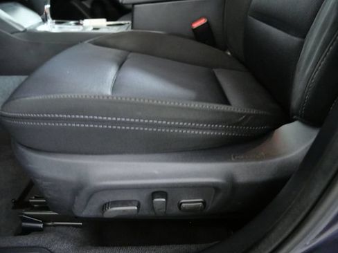 Used 2016 Subaru Legacy 2.5i Premium AWD/4WD image 16