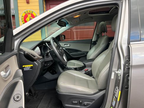 Used 2017 Hyundai Santa Fe Sport image 12