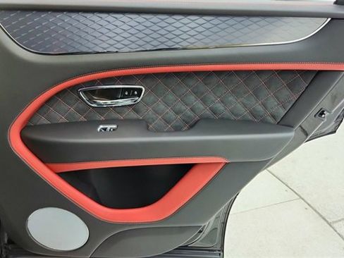Used 2022 Bentley Bentayga Speed image 26