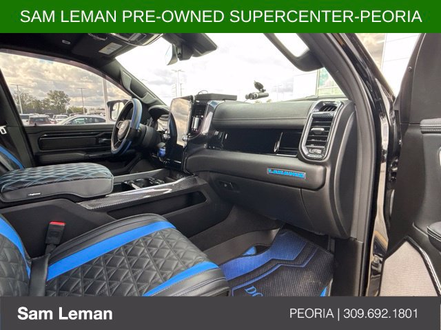 Used 2025 RAM 1500 Laramie w/ Night Edition AWD/4WD image 15