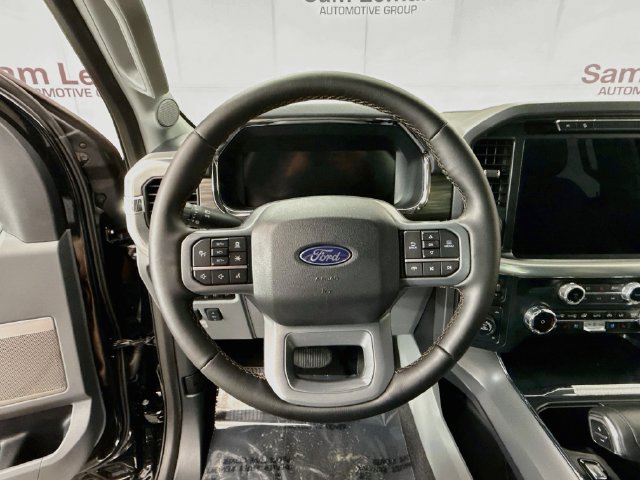 Used 2025 Ford F150 Lariat w/ Equipment Group 501A Mid AWD/4WD image 11
