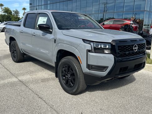 New 2026 Nissan Frontier SV image 4