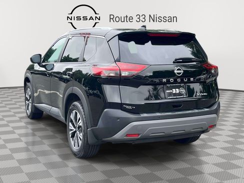 Used 2023 Nissan Rogue SV w/ SV Premium B Package AWD/4WD image 3