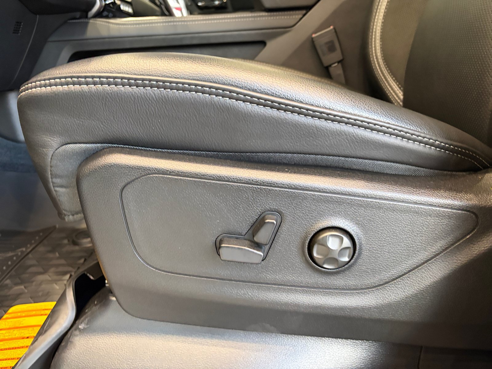 New 2026 RAM 1500 RHO w/ RHO Level 1 Equipment Group AWD/4WD image 15
