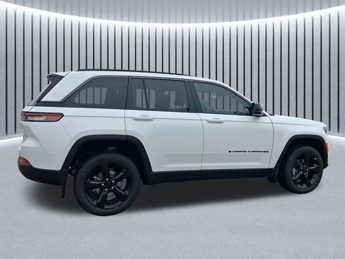 New 2026 Jeep Grand Cherokee Limited image 7