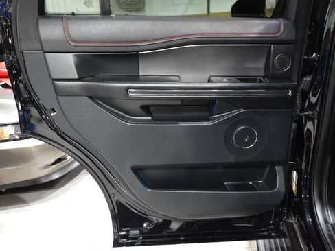 Used 2020 Ford Expedition Limited w/ Equipment Group 303A AWD/4WD image 36