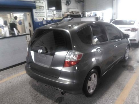Used 2013 Honda Fit image 3