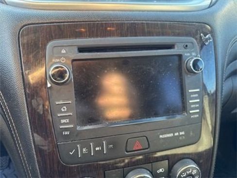 Used 2016 Chevrolet Traverse LT image 16