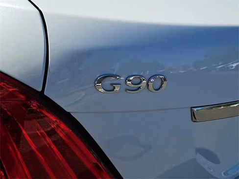 Used 2019 Genesis G90 3.3T Premium image 12