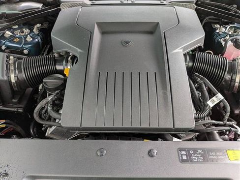 New 2026 Land Rover Defender 110 OCTA AWD/4WD image 16