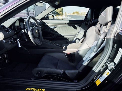 Used 2024 Porsche 718 Cayman GT4 RS w/ Weissach Package image 26