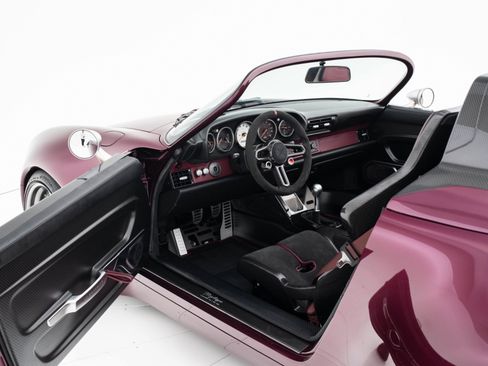 Used 1997 Porsche 911 Carrera RWD image 11