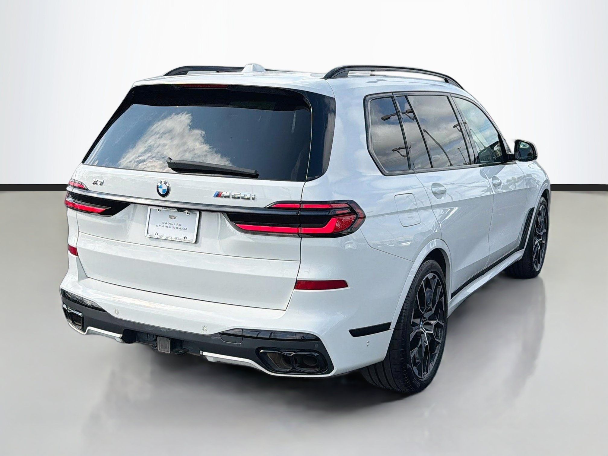 Used 2025 BMW X7 M60i w/ Executive Package AWD/4WD image 5