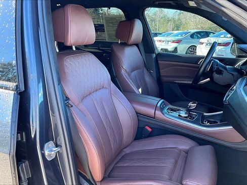 Used 2020 BMW X5 xDrive40i w/ M Sport Package image 9