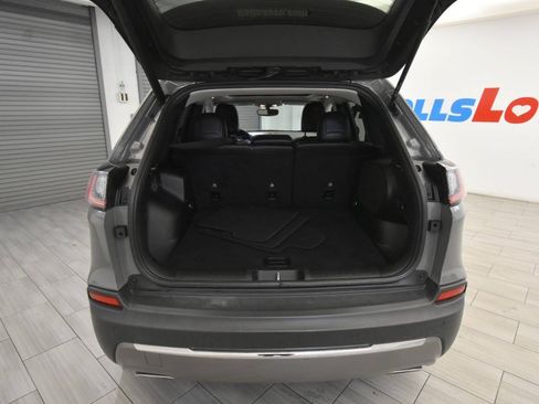 Used 2019 Jeep Cherokee Limited AWD/4WD image 35