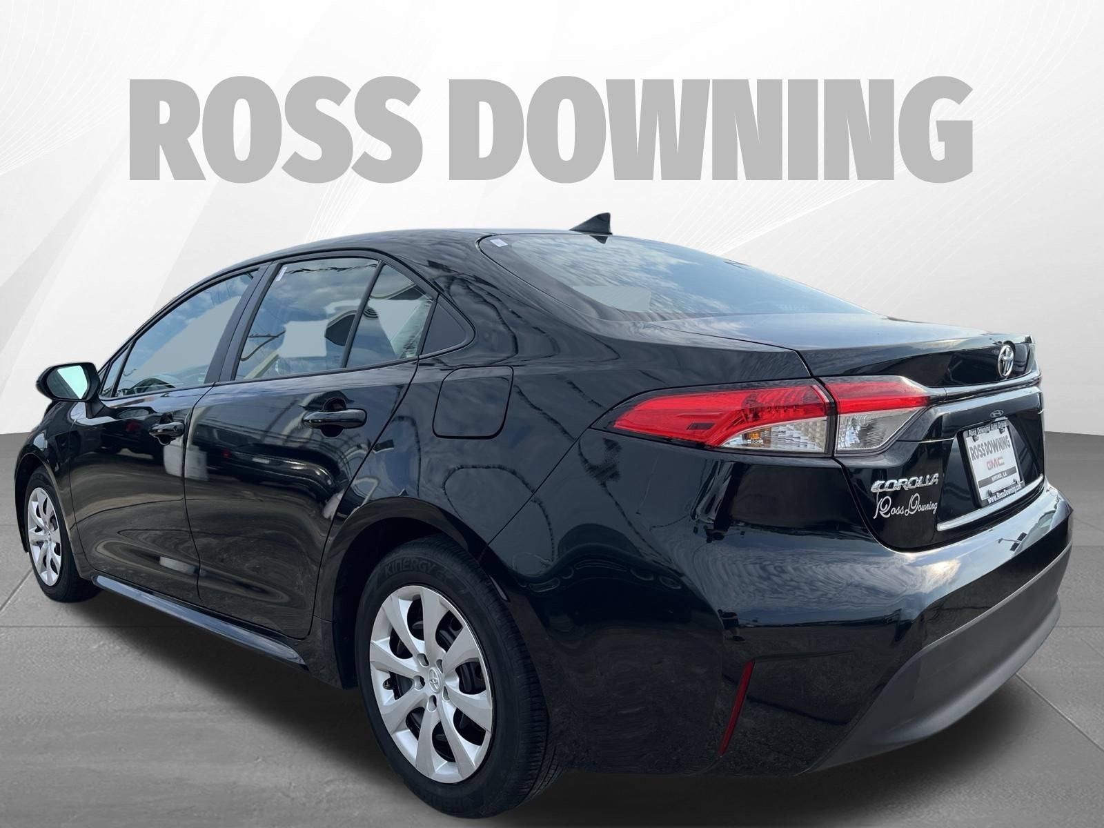 Used 2024 Toyota Corolla LE FWD image 6