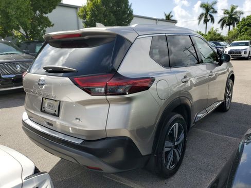 Used 2021 Nissan Rogue SL image 5