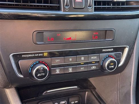 Used 2016 Kia Optima EX image 36