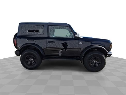 Used 2023 Ford Bronco Wildtrak image 9