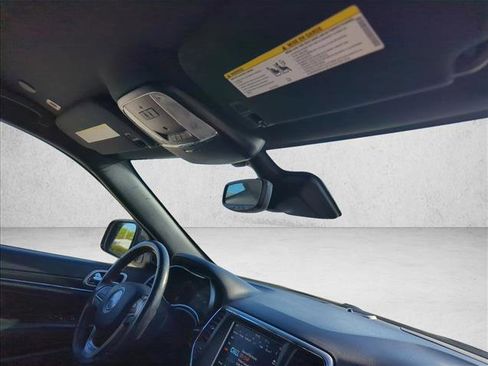 Used 2018 Jeep Grand Cherokee Trailhawk image 22