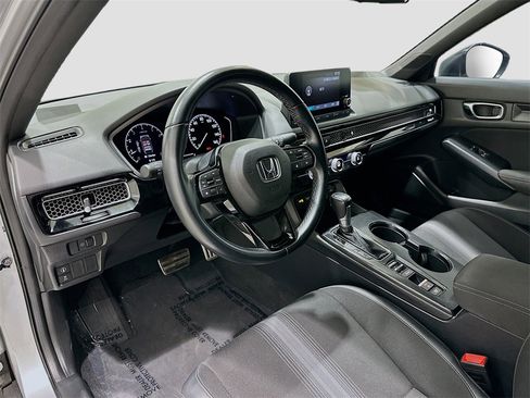 Used 2022 Honda Civic Sport image 9