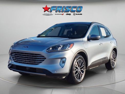 Used 2022 Ford Escape Titanium FWD image 8
