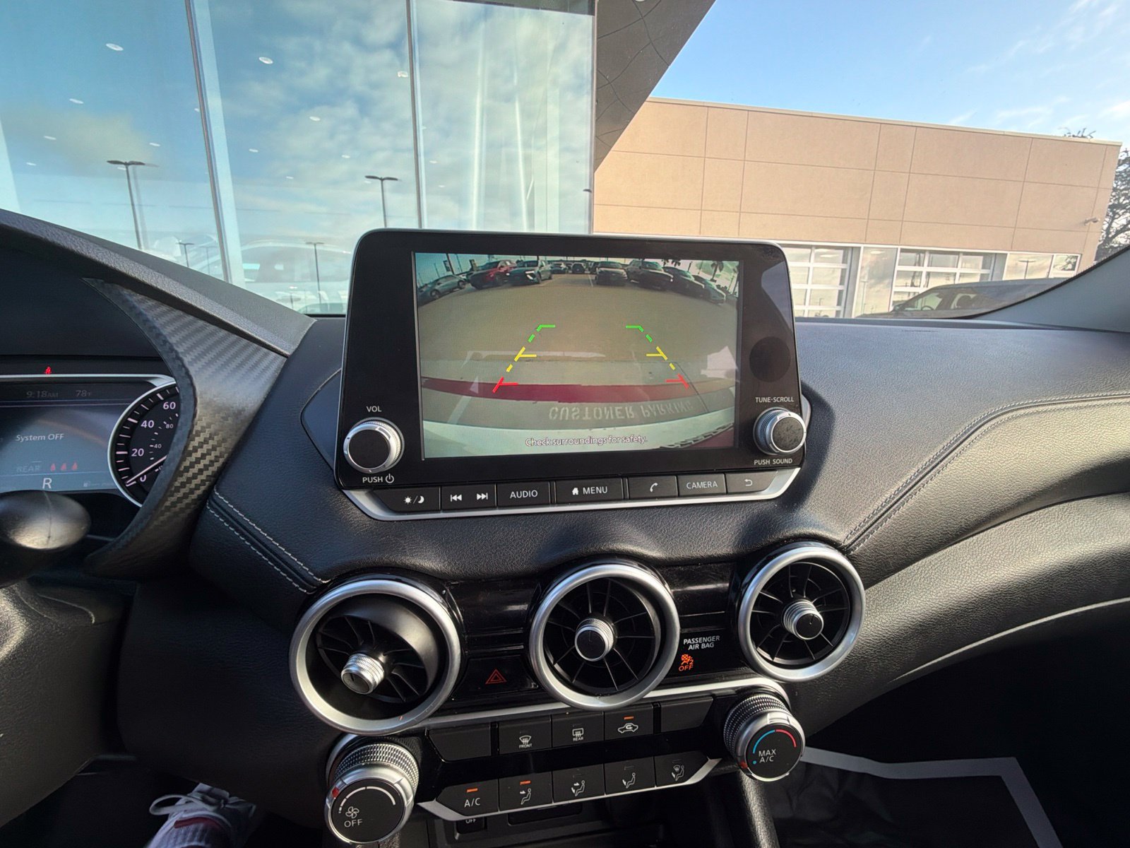 Used 2024 Nissan Sentra SV FWD image 15